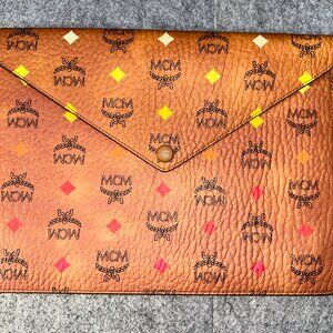 MCM Visetos Envelope iPad Sleeve + Cardholder Set (Unisex) Skyoptic Diamond